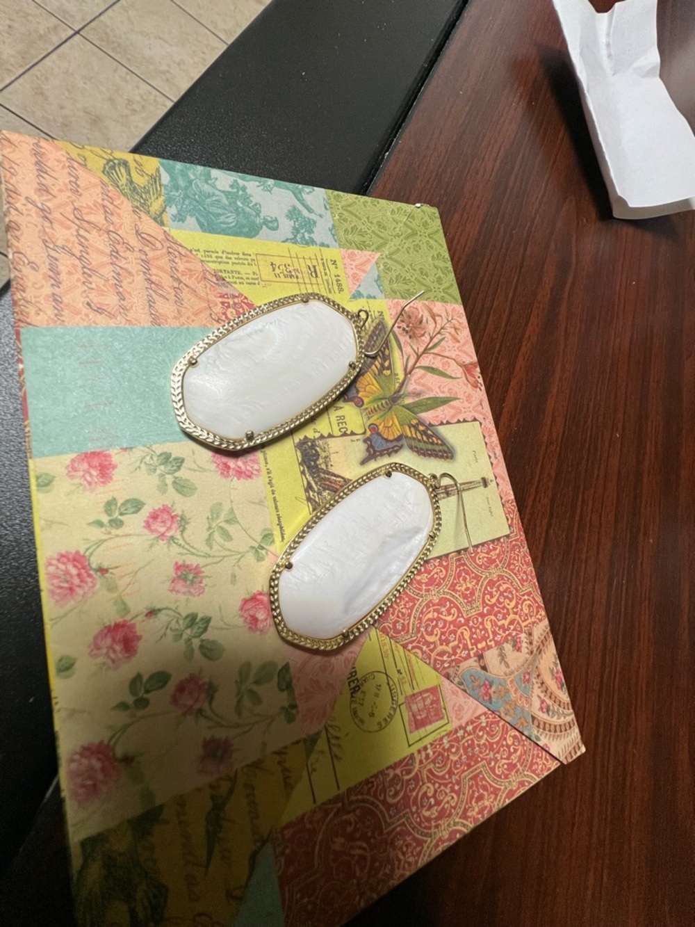 Kendra Scott White/Gold Danielle Drop Earrings